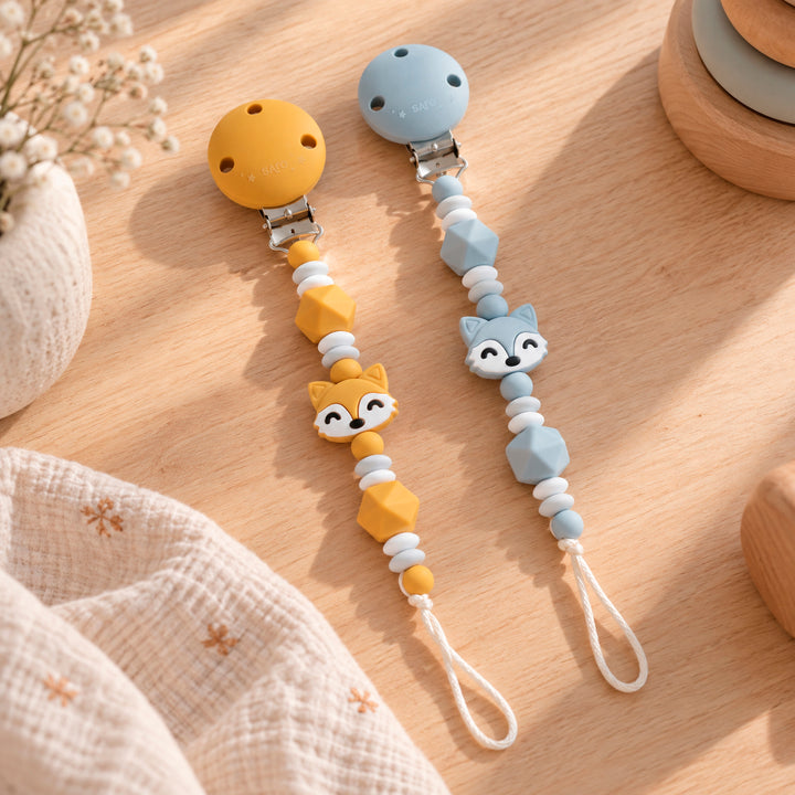 "Foxy" Pacifier Chain Clip