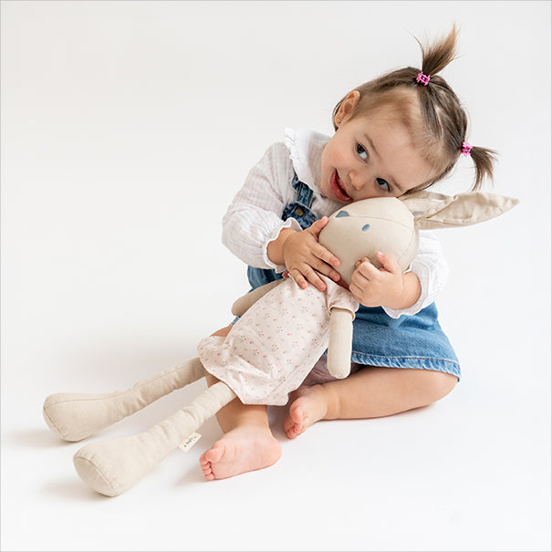 Lily, conejita de trapo “Cotton Bunnies”